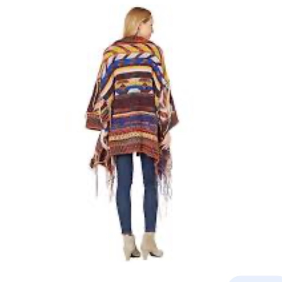 Free people Free People Follow The Arrow Poncho l/xl worn on 1 trip - Picture 5 of 8